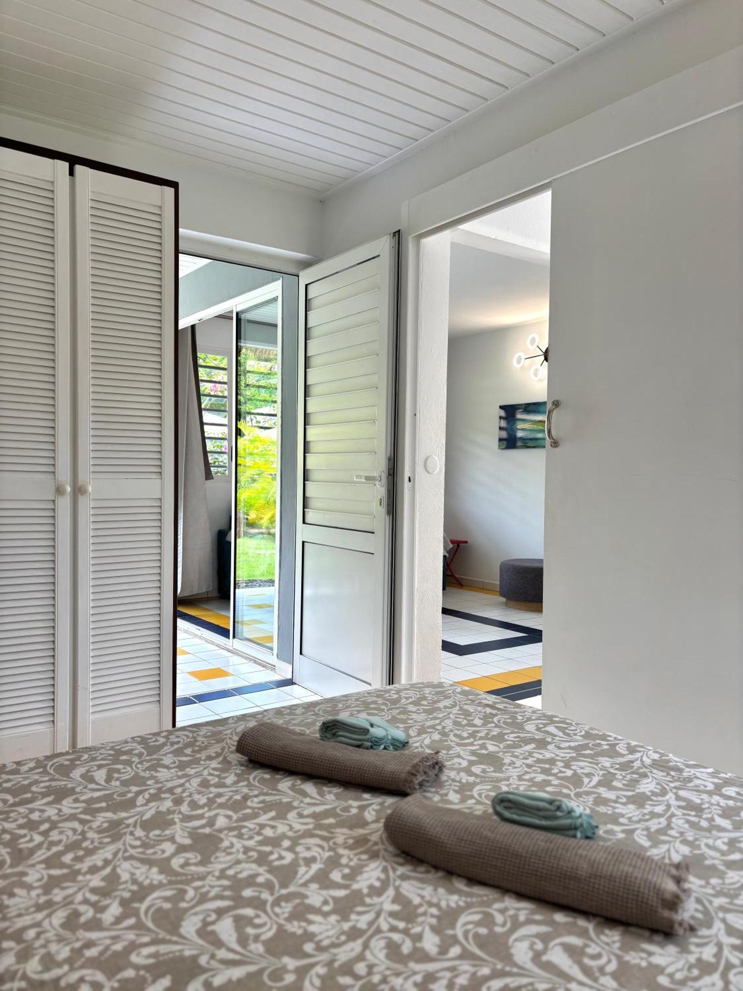 La Ruche De Maia - Blue Dream Beach - Piscine - Jardin - Plage Grand-Bourg  Luaran gambar
