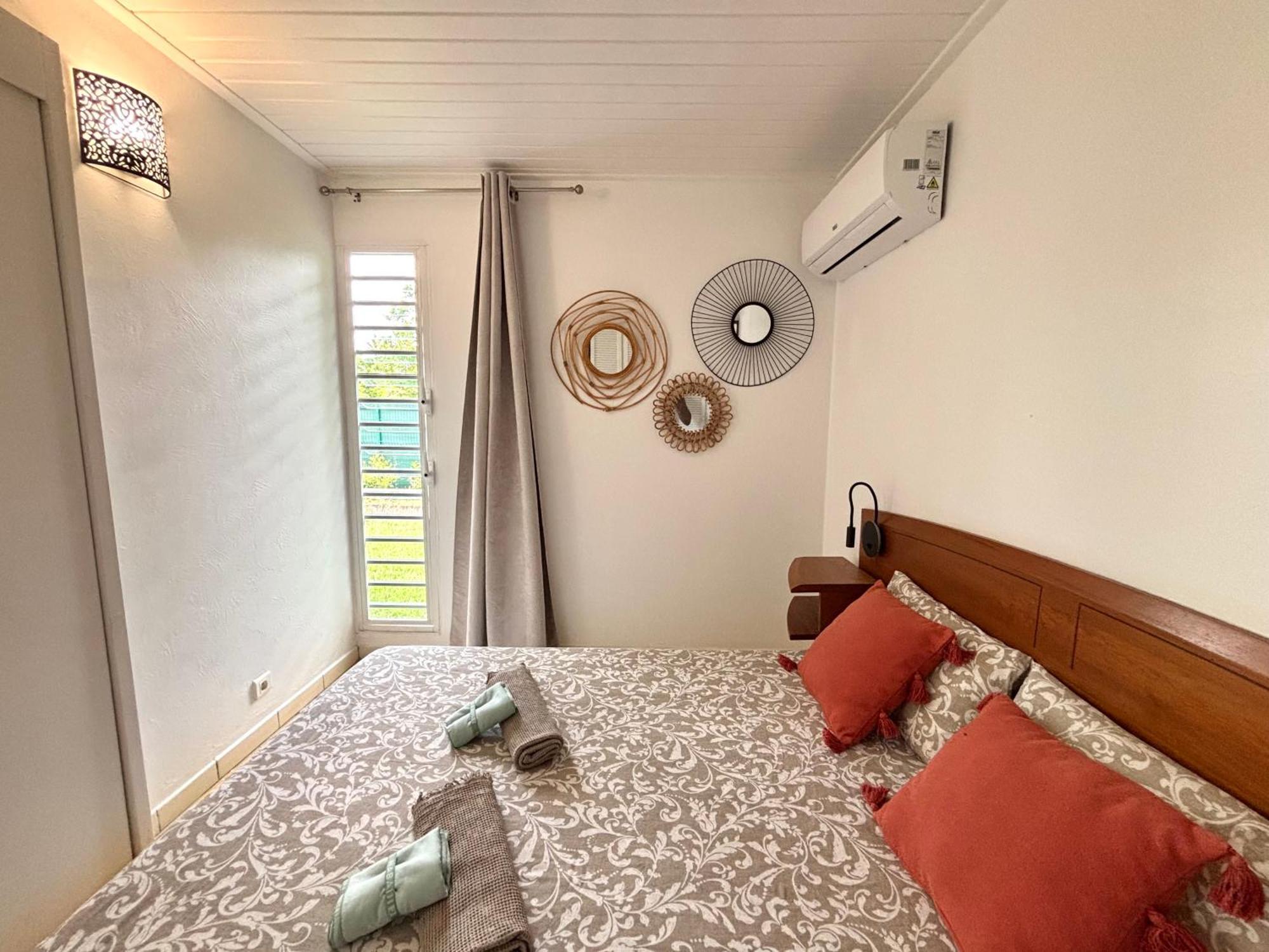 La Ruche De Maia - Blue Dream Beach - Piscine - Jardin - Plage Grand-Bourg  Luaran gambar